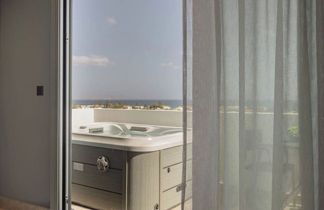 Nerium Luxury Suites - Photo 159