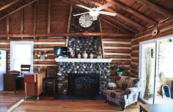 Main - Starry Nights 2 Bedroom Cabin by RedAwning - Photo 7