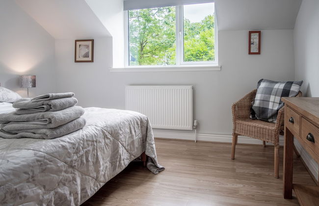 Wern Y Glais - 2 Bedroom Cottage - Glais - Photo 2