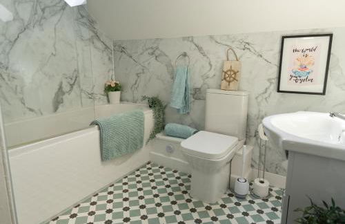 The Portpatrick Pad - A cosy 3 bed cottage, w. sea views & garden office - Foto 13