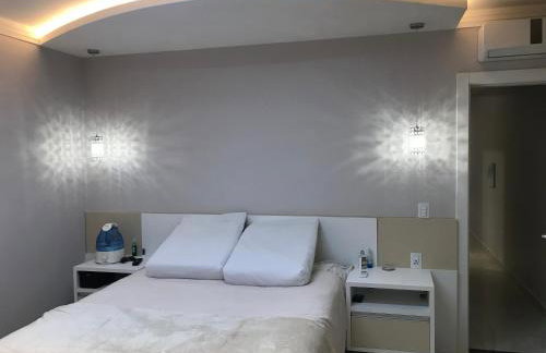 Sobrado casa de alto padrão, ar condicionado em todos os cômodos, aquecimento à gás, com piscina aquecida e área de festas - para o Show Rural 2026, fácil acesso a Rodovia 277 - Foto 18