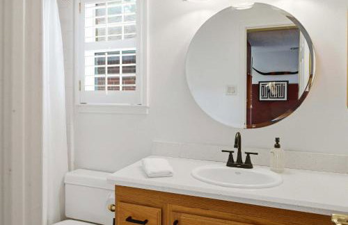 Sparkling Pool Hot Tub Game Room Kids Area - Foto 28