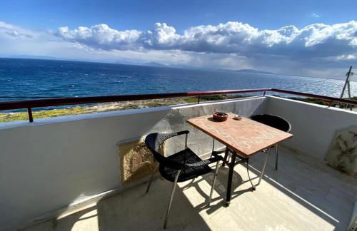 Nice Seafront Flat - Beach Port Athens Airport - Foto 9