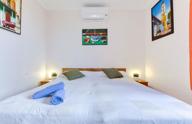 2 bedroom House in Castelló d'Empúries with garden and terrace - Photo 13