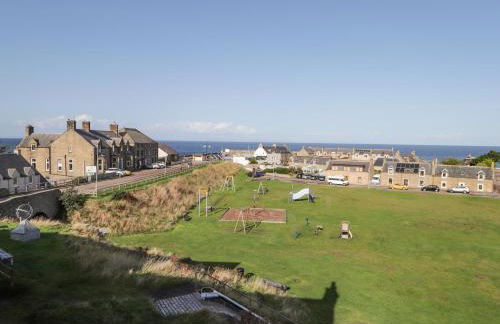 Seaview at The Doocot - Photo 35