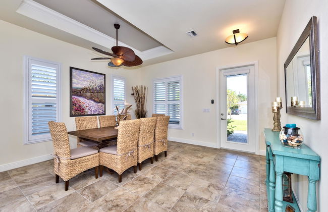 Amalfi Vacation Rental: Stylish 3-BR Retreat Steps from Vanderbilt Beach. Relax by the Private Pool and Enjoy Modern Amenities. Ideal for Families with Easy Access to Mercato and Local Attractions - Foto 8