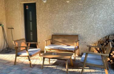 Studio calme avec Parking accès rapide Eurexpo Le Chasseland - Foto 28