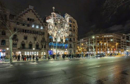 Casa modernista en Paseo de Gracia - Photo 41
