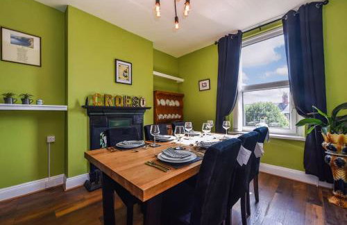 Traditional 3-Bed Property in Pontcanna with Parking - Foto 5