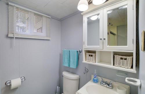 Bluefield Home with Covered Deck - Near Parks! - Foto 14