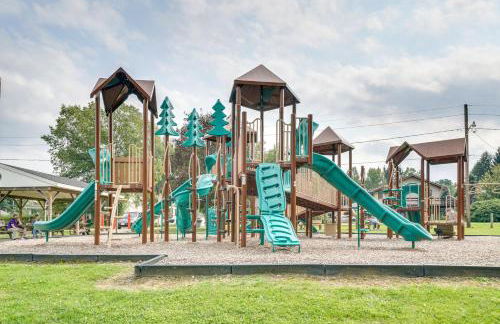 Walk to Beach and Lake Idyllic Escape in Edinboro! - Foto 25