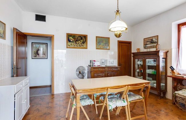 Villa in Torri del Benaco With Lake Garda Views - Photo 26