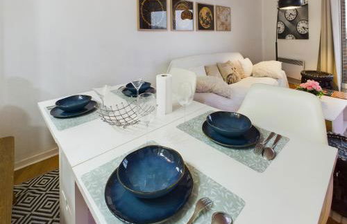 l'Aigle Royal de Paris, Gare, parking et terrasse - Foto 12