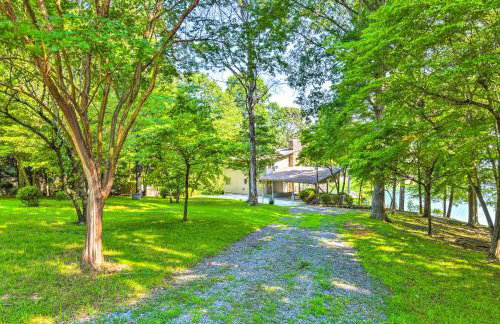 Quaint Lake Norman Home with Boat Dock and Grill! - Foto 44
