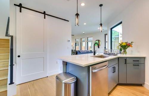 Chic Austin House with Spacious Backyard and Hammock - Foto 13