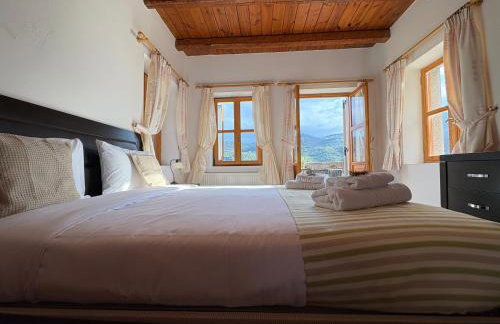 Stone Heaven Villa -Poolside BBQ & Fresh Herbs - Photo 8