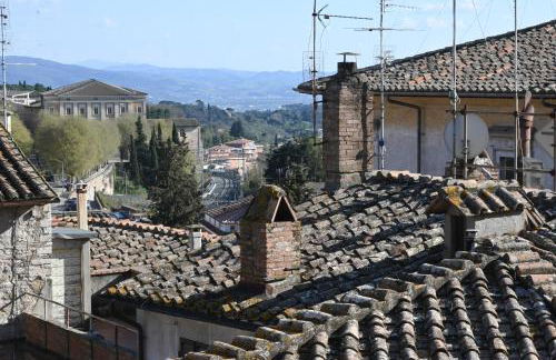 Prestige and comfort in the center of Perugia and views - Foto 32