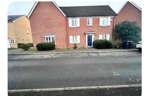 Spacious 4-Bedroom Home Canterbury with Free Parking - Foto 22