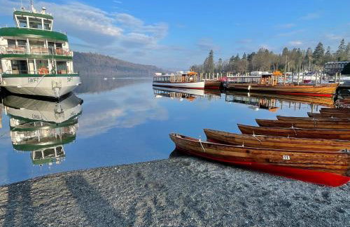 High Rise Apartment - Photo 19