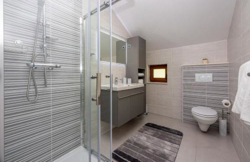 Villa Antani with heated pool, sauna & jacuzzi - Foto 26