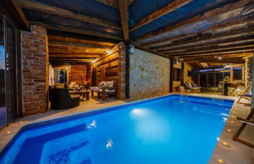 Rustic villa Radosic with indoor pool - Foto 15
