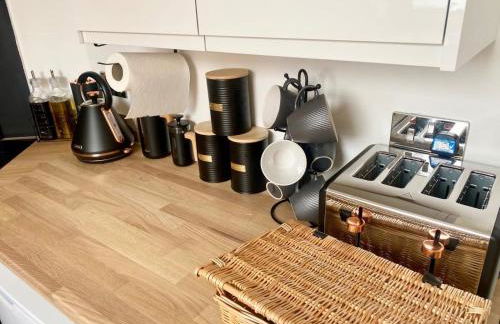 Central Tenby 3 Bed Apt Sleeps 6 to 8 Dog Friendly - Foto 8