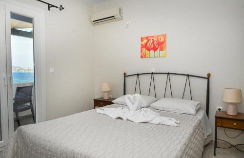 Akrothalassia - Photo 60