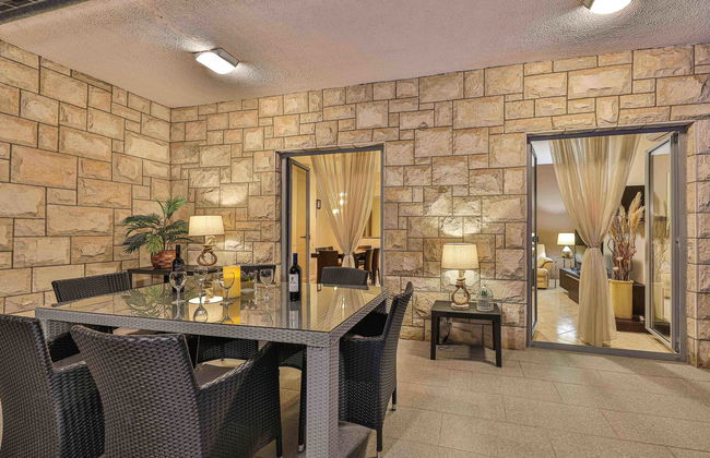 Villa Antonija - Photo 24