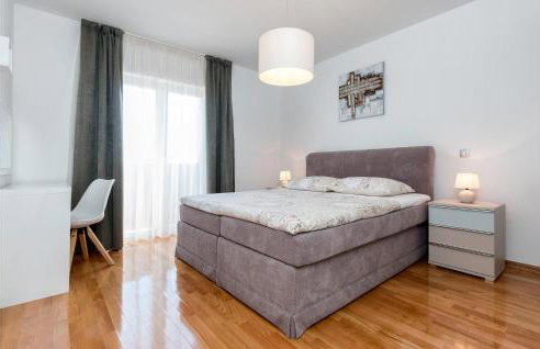 Gorgeous Home In Krmed With Wifi - Foto 19