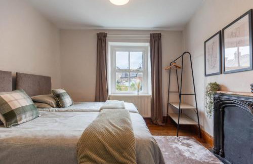 WEST VIEW COTTAGE - Charming Wensley Cottage in the Heart of Peaks - Photo 33