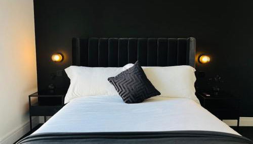 Luxury 2 Bed Apartment - River Views - Parking - Foto 5