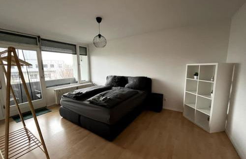 LOOT LARGE /Stadtrand /Parkplatz - Foto 35