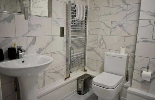 Tottenham Hotspurs Stays at the Gascoigne Suite - Foto 19