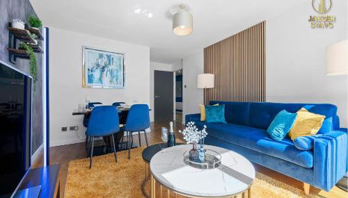 2 Bedroom Greek Street Apartment - Sleeps up to 6 - Foto 2