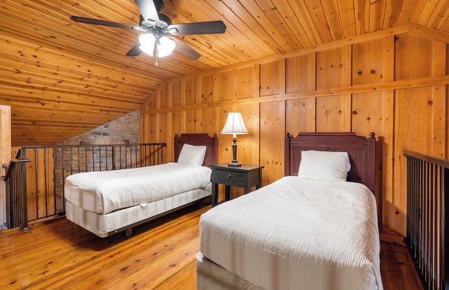 Cabins at Green Mountain - Photo 13