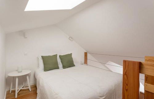 Calçada de Santo Amaro Apartments - Photo 44