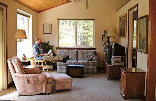 Rural Vacation Cottage near the Coast and the Town of Albion in Northern California - Foto 5