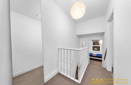 Stylist and Cosy 3 Bed House Leytonstone Sleeps 7 - Foto 35