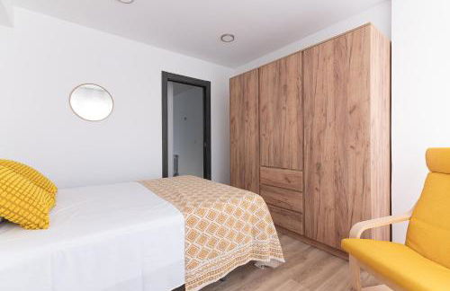 Amplio y reformado apartamento centro Santander - Foto 14