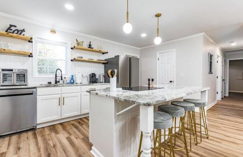 Modern bungalow in the heart of Raleigh w King bed - Foto 7