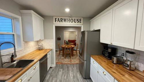 Hilltop Haven w/Creek&Waterfall Dntwn McCaysville - Foto 2, dishwasher, toaster