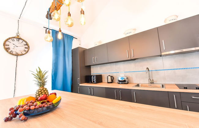 Parliament & River View Apartments - Photo 52