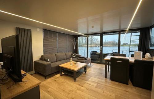 Hausboot La Mare Seeblick - Foto 2