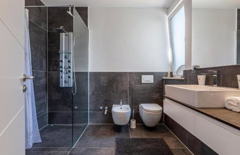 4 Bedroom Awesome Home In Gamboci - Foto 27