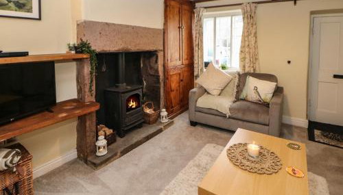 Mill Workers Cottage - Photo 2