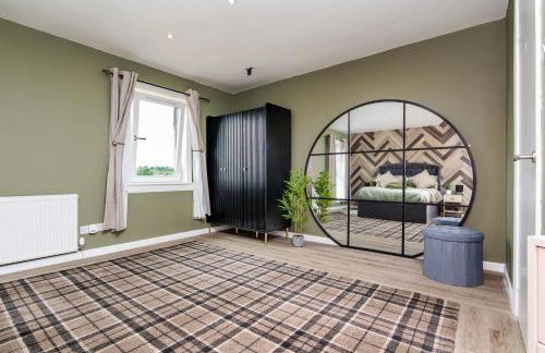 2 Bedroom House-Free Parking - Photo 9