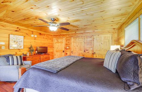 Waterfront Watauga Lake Home w/ Private Dock! - Photo 11