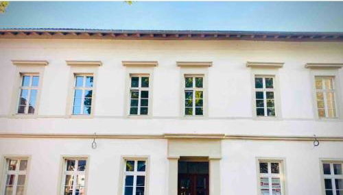 Altstadt pur! An der schönen Katharinenkirche - Foto 2