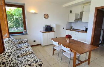 Villa Gli Ulivi - Ushuaia Apartment Lake & Garden View - Free Parking - Foto 10