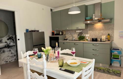 Green House Next - Lovely Apartment for family and Free Parking - Photo 16